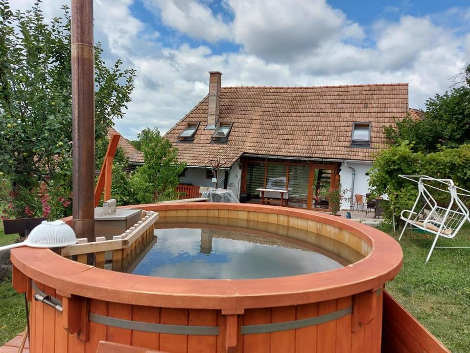 Siklod. Csaba Vendeghaz Hotel Bagian luar foto